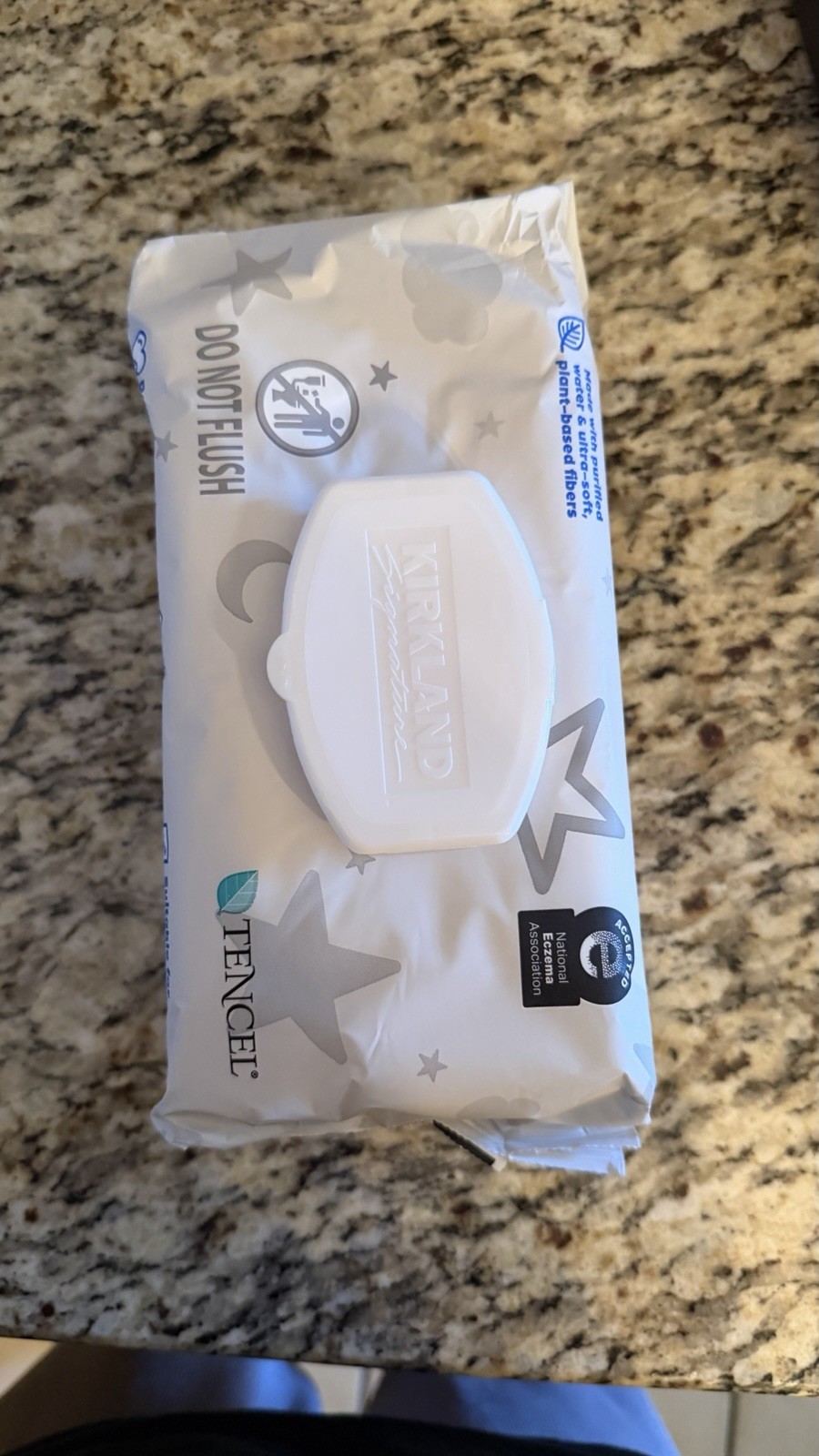 Kirkland 100 Baby Wipes Re-sealable Non-flushable Dated: 07/2026 Hypoallergenic
