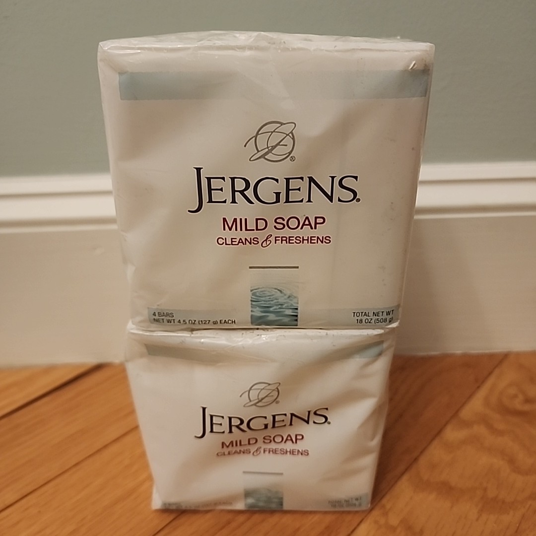 Jergens Mild Soap Bar Two Pack Cleans & Freshens 8 Bars in Total