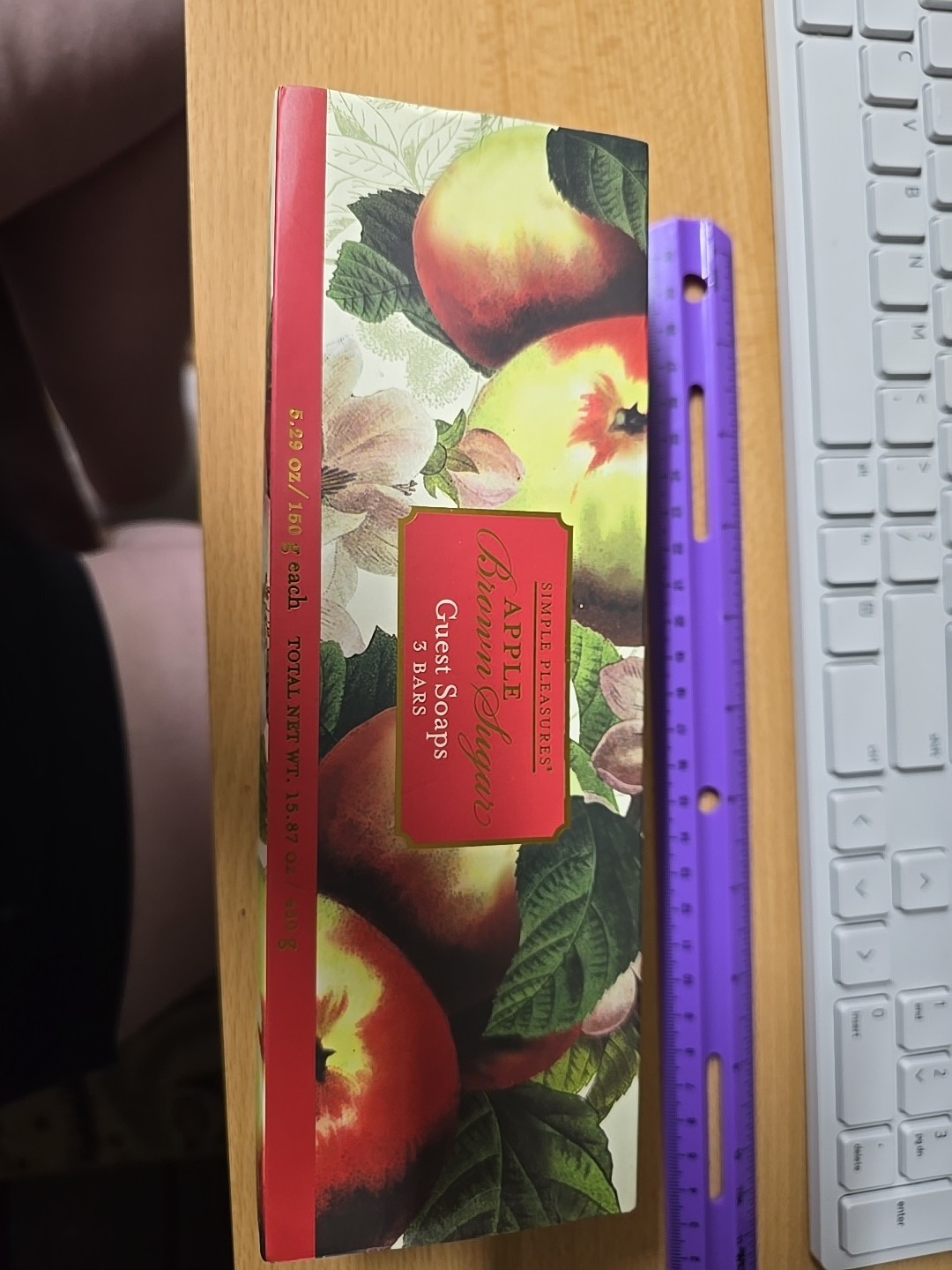 Simple Pleasures Apple Brown Sugar Guest Soaps 3 Bars @ 5.29oz Each 2012 NIB