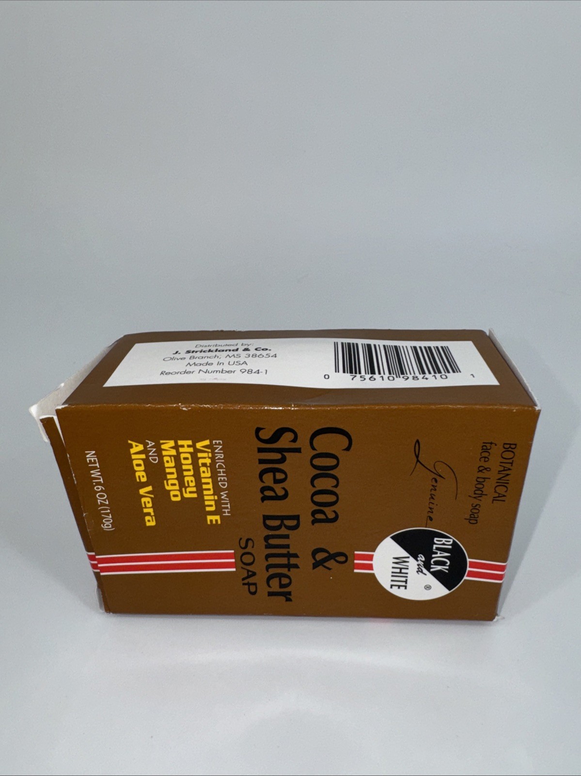 Black & White Cocoa & Shea Bar Soap with Shea Butter 6.1oz