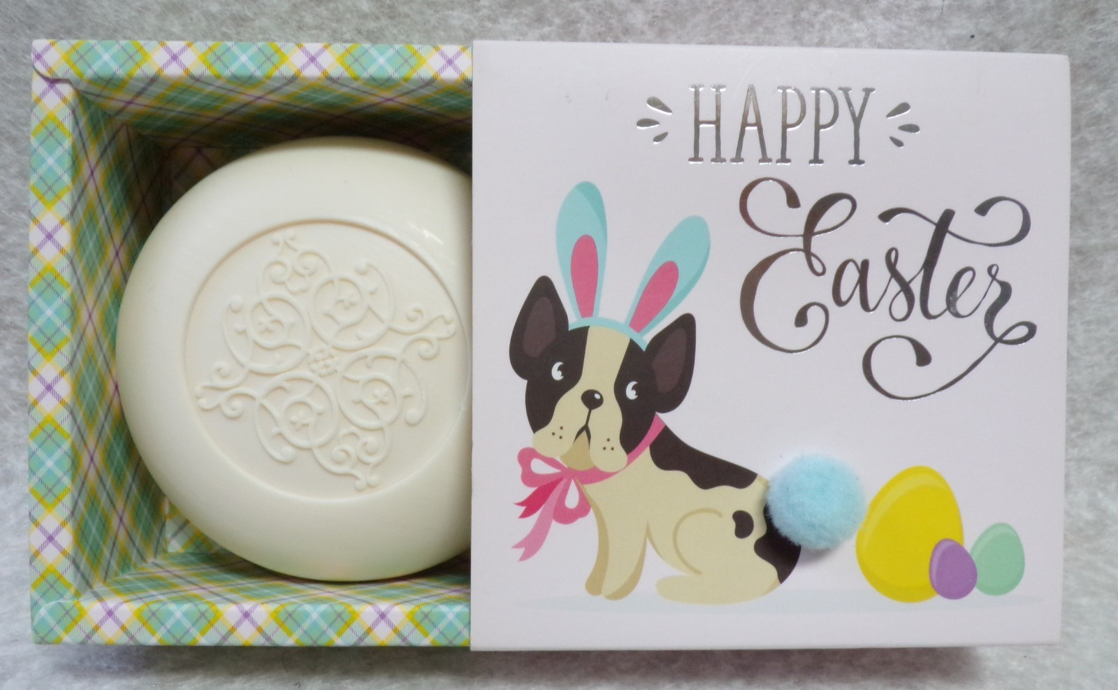 HAPPY EASTER NEW UNUSED SCENTED SWEET ALMOND BAR SOAP 7.75oz. IN OPENED BOX