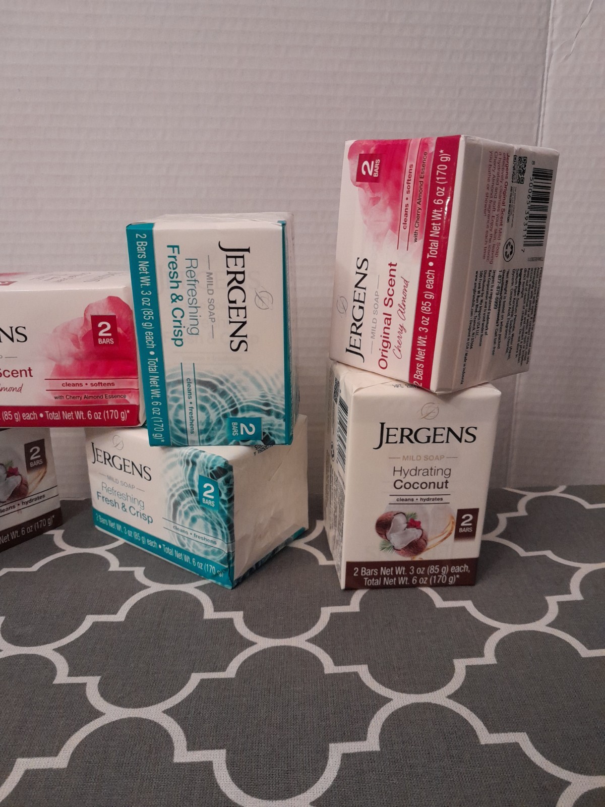 jergens bar soap Cherry Almond Fresh And Crisp Coconut