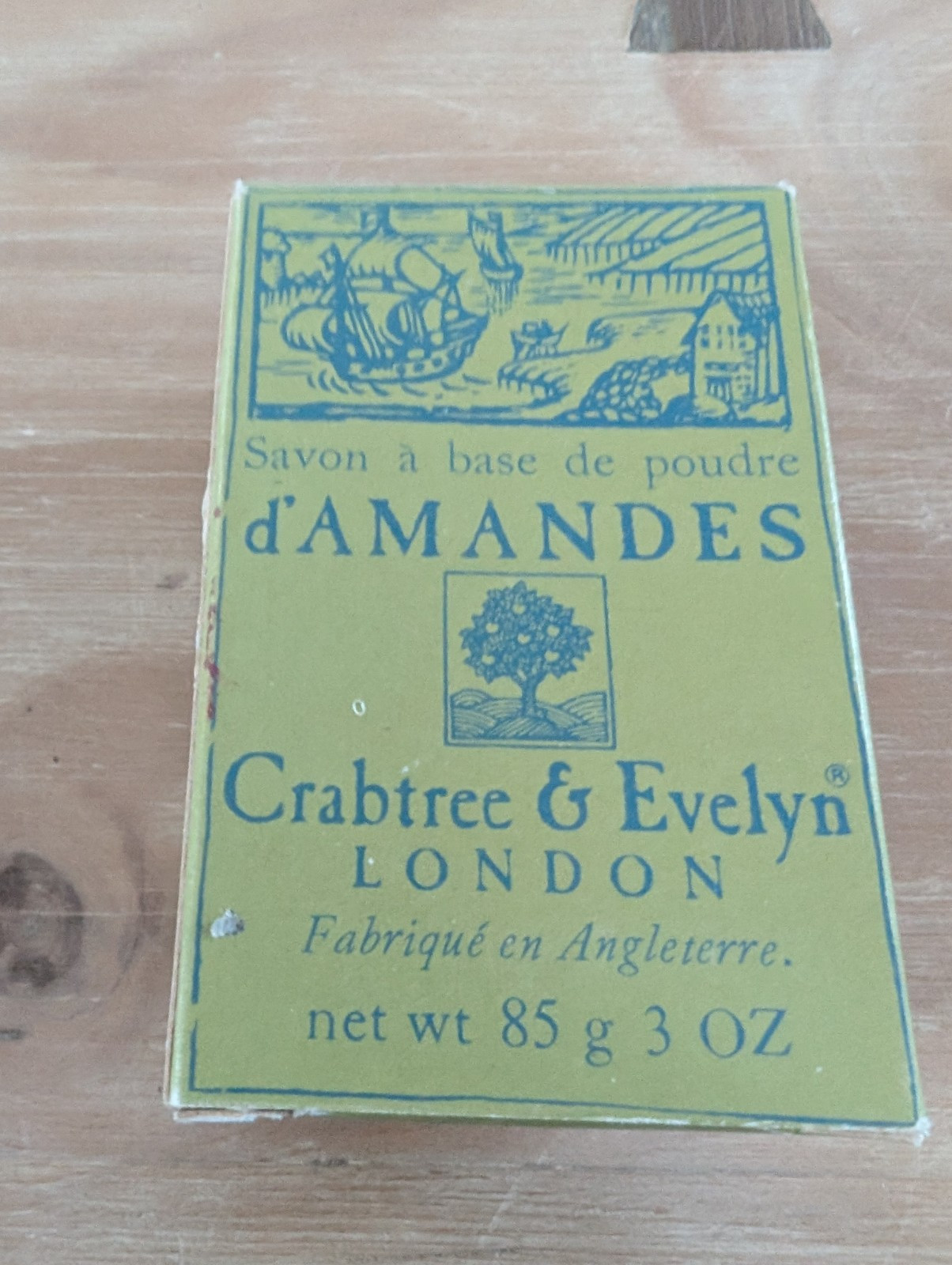 Vintage 1978 Crabtree & Evelyn Almond Meal English Country Soap 3oz 85g