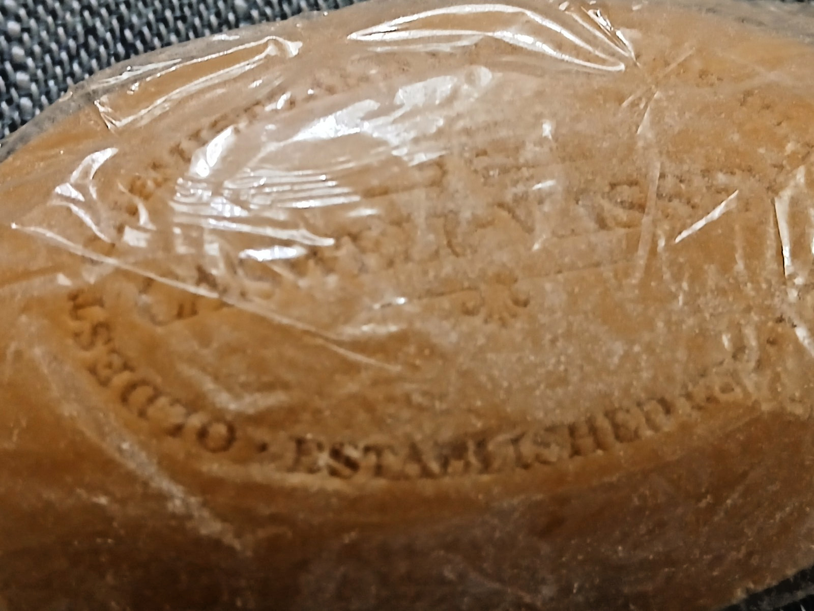 Lot of 2 vintage Caswell Massey Bar Soaps NEW – Unknown Scent