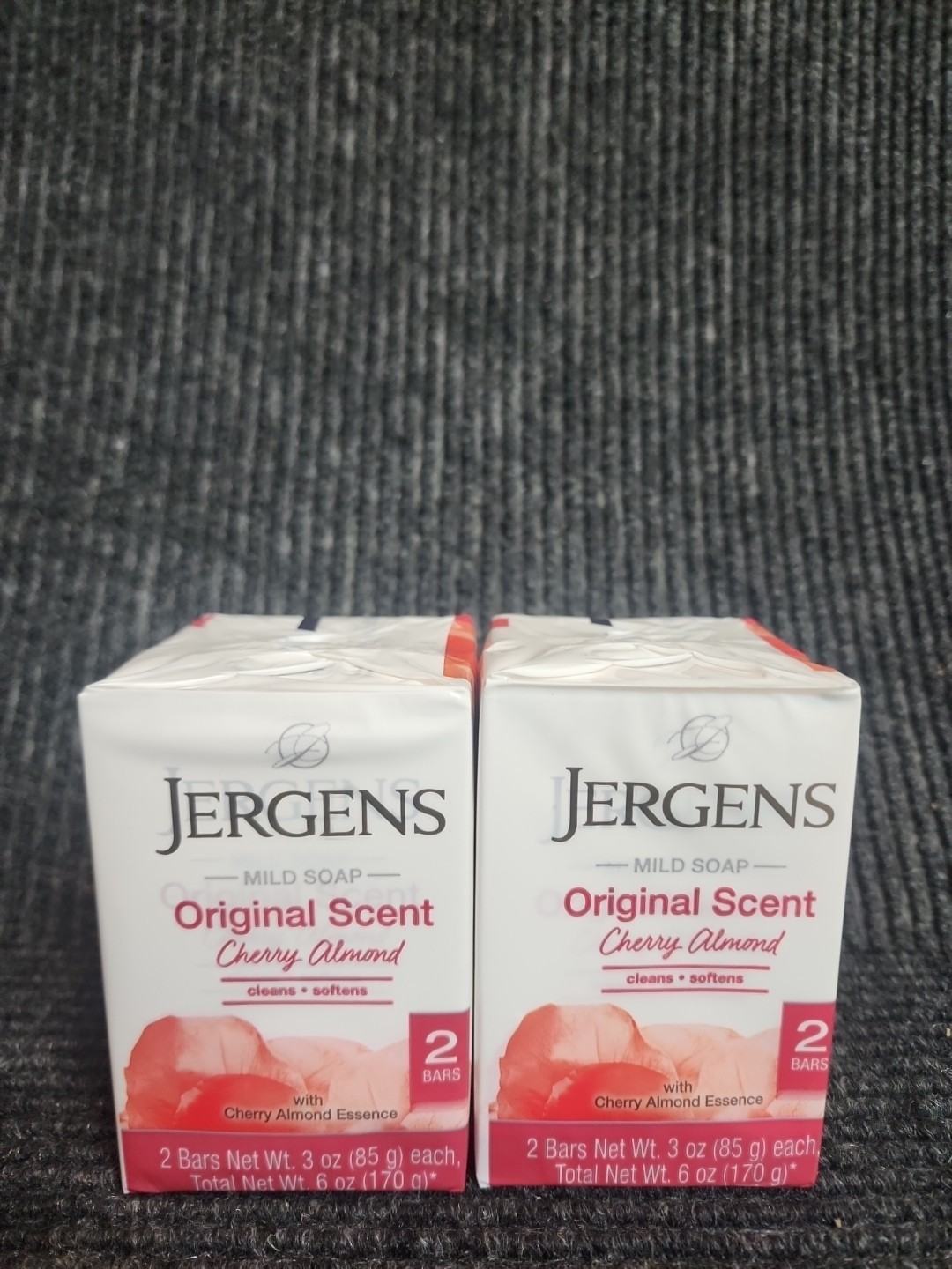 JERGENS CHERRY ALMOND Original Mild Soap🫧. 4-BARS) 3 Oz. (85 g) 🍒🫧