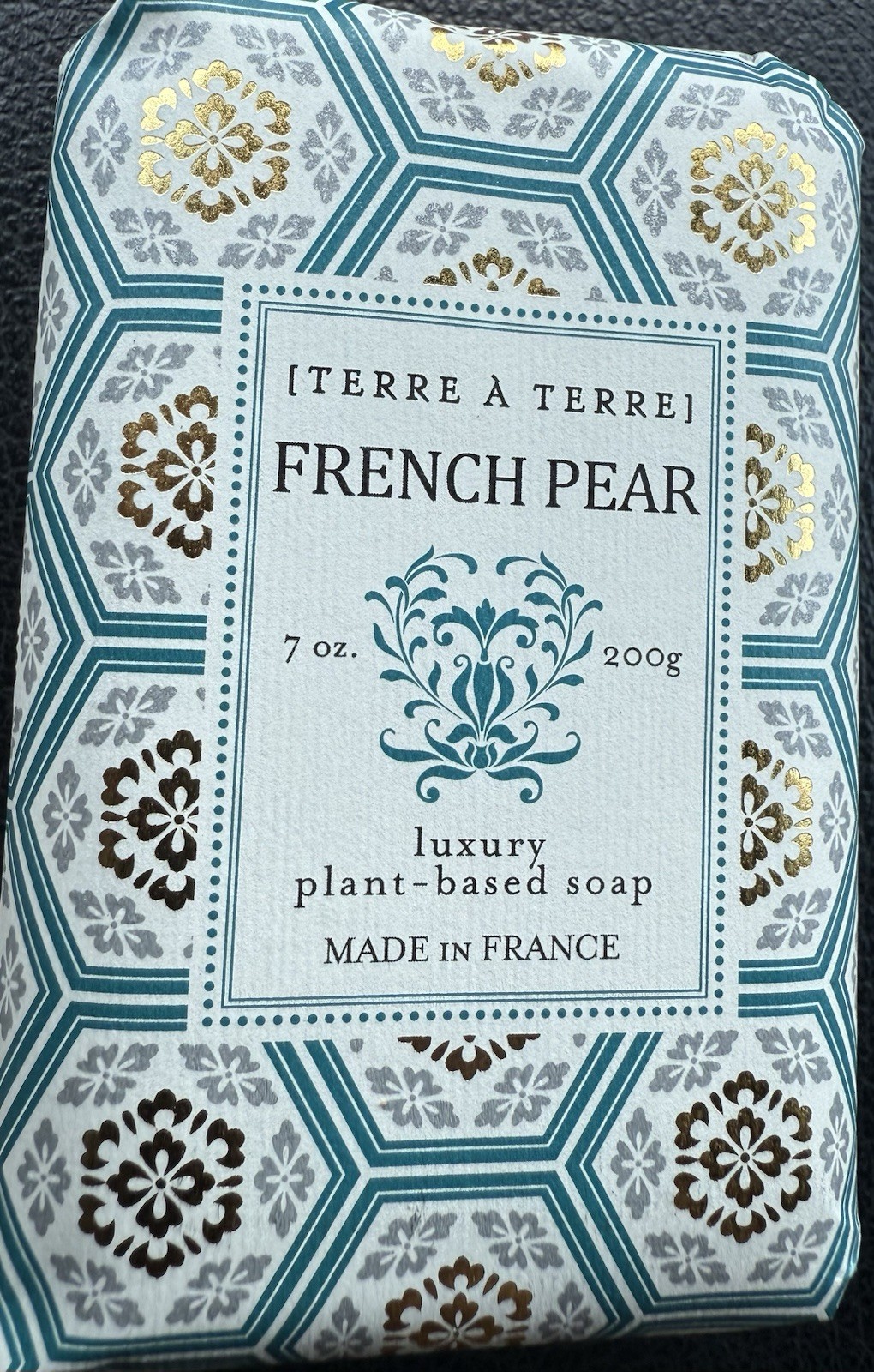 Lot Of 4 Bar Soaps Terre À Terre Lavender, Verbena, Black Cherry, French Pear