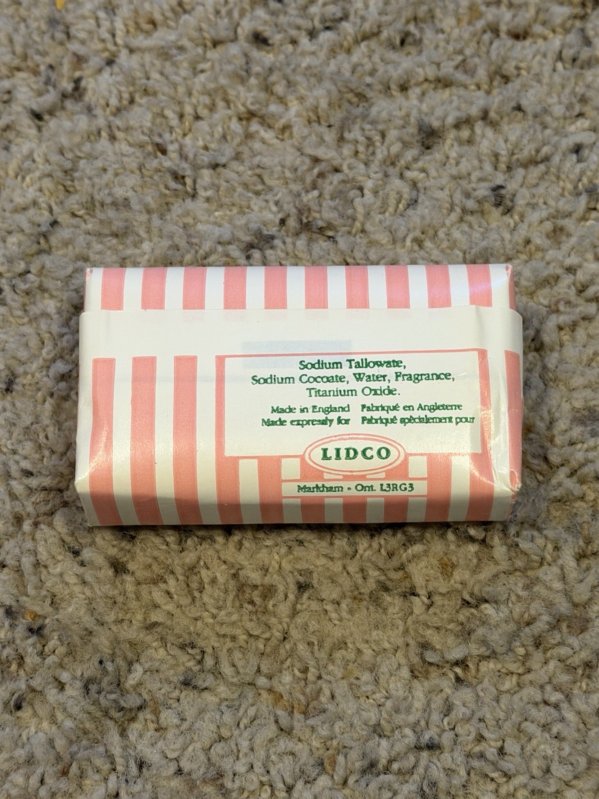 Soaps of England Floral Scented Soap Bar, White 2.95 oz Body & Hands L3RG3