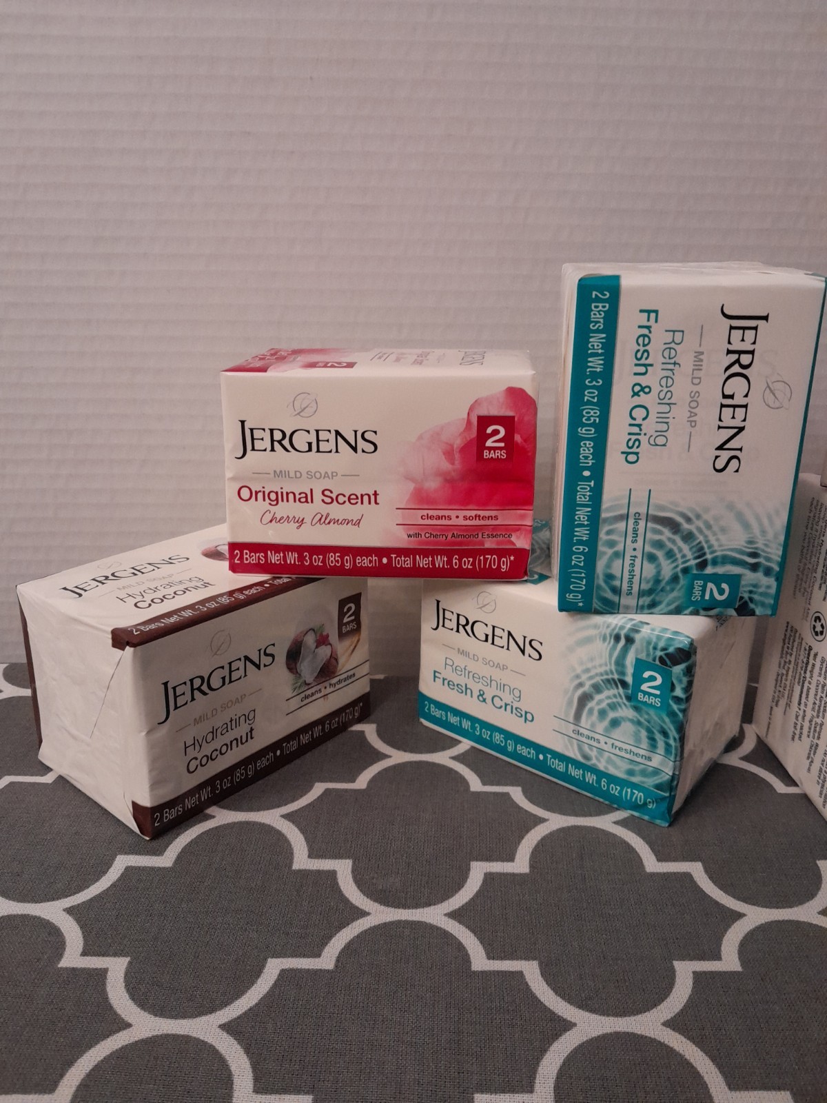jergens bar soap Cherry Almond Fresh And Crisp Coconut