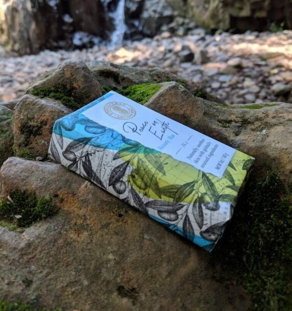 NEW! STONECLEAN Artisan (2-PACK) 5 Oz. Bar ●PEACE ON EARTH● Organic Beauty Soap.