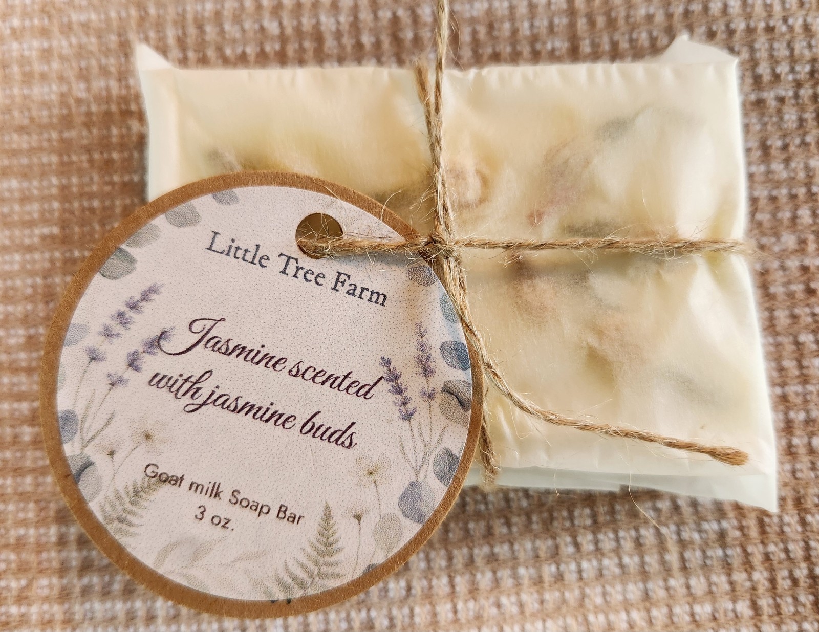 Homemade Goat Milk Soap Bar Jasmine Scent w/ Jasmine Buds 3 oz