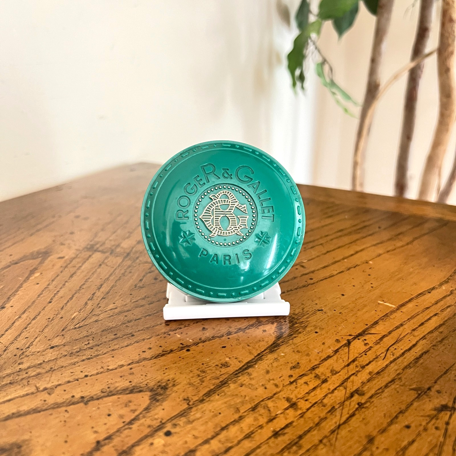 Roger & Gallet Paris Fougere Perfumed Soap in Case Savon 3.1 oz 87.8 g Brand New
