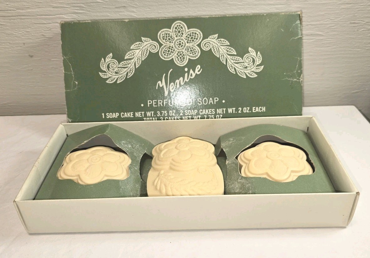Vintage Venise Perfumed Soap Boxed Set 3 Shaped Bars 7.75 oz Total