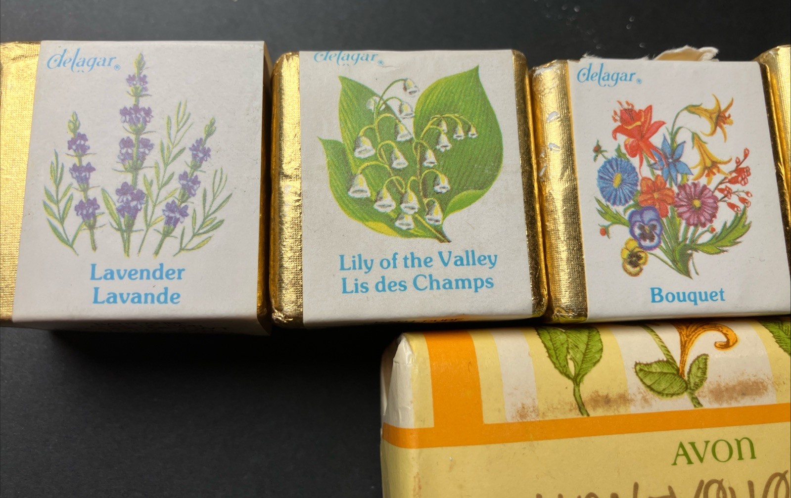Avon Soap Honeysuckle Delagar Bath Cubes Made in England
