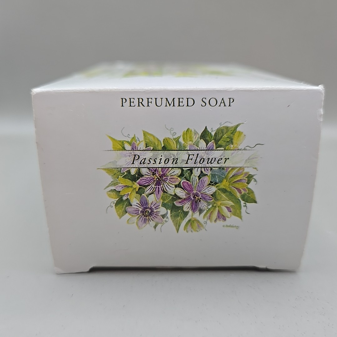 NEW Bermuda Island Fragrance Passion Flower 5.5 Oz Perfumed Soap Sealed In Box