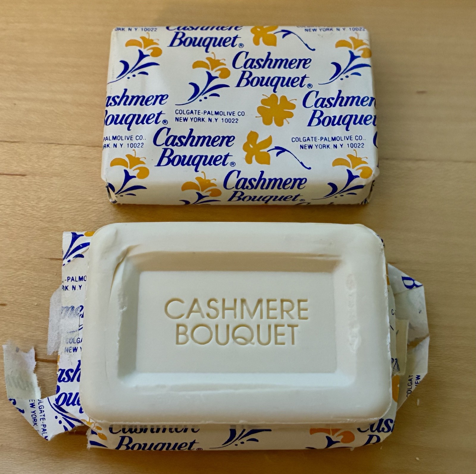 NIW Vintage Cashmere Bouquet Soap – 20 Travel Size (1 oz) Hotel Motel Bars