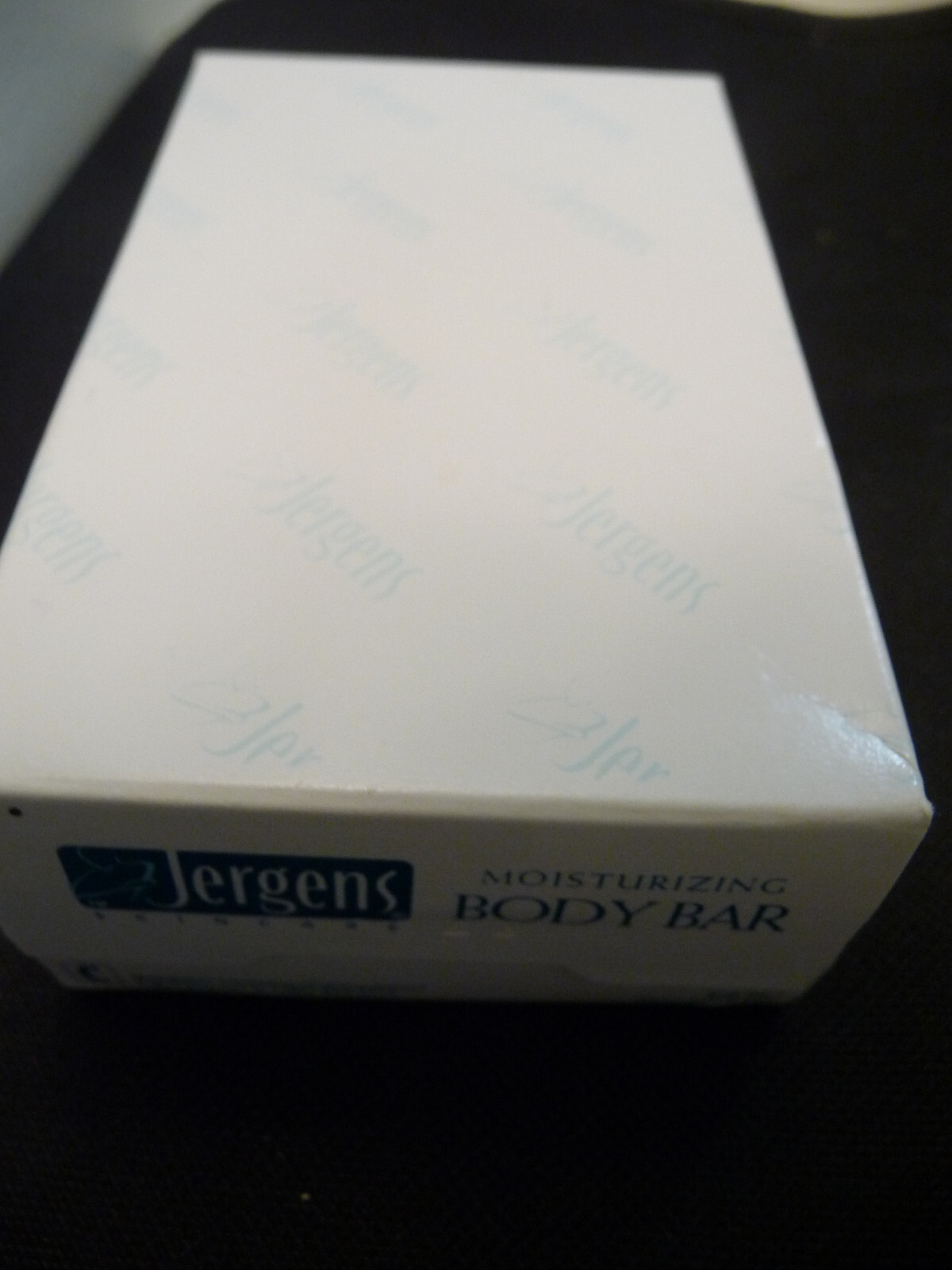 Jergens Moisturing Body Bar Soap NOS 4.75 oz HTF Vintage USA