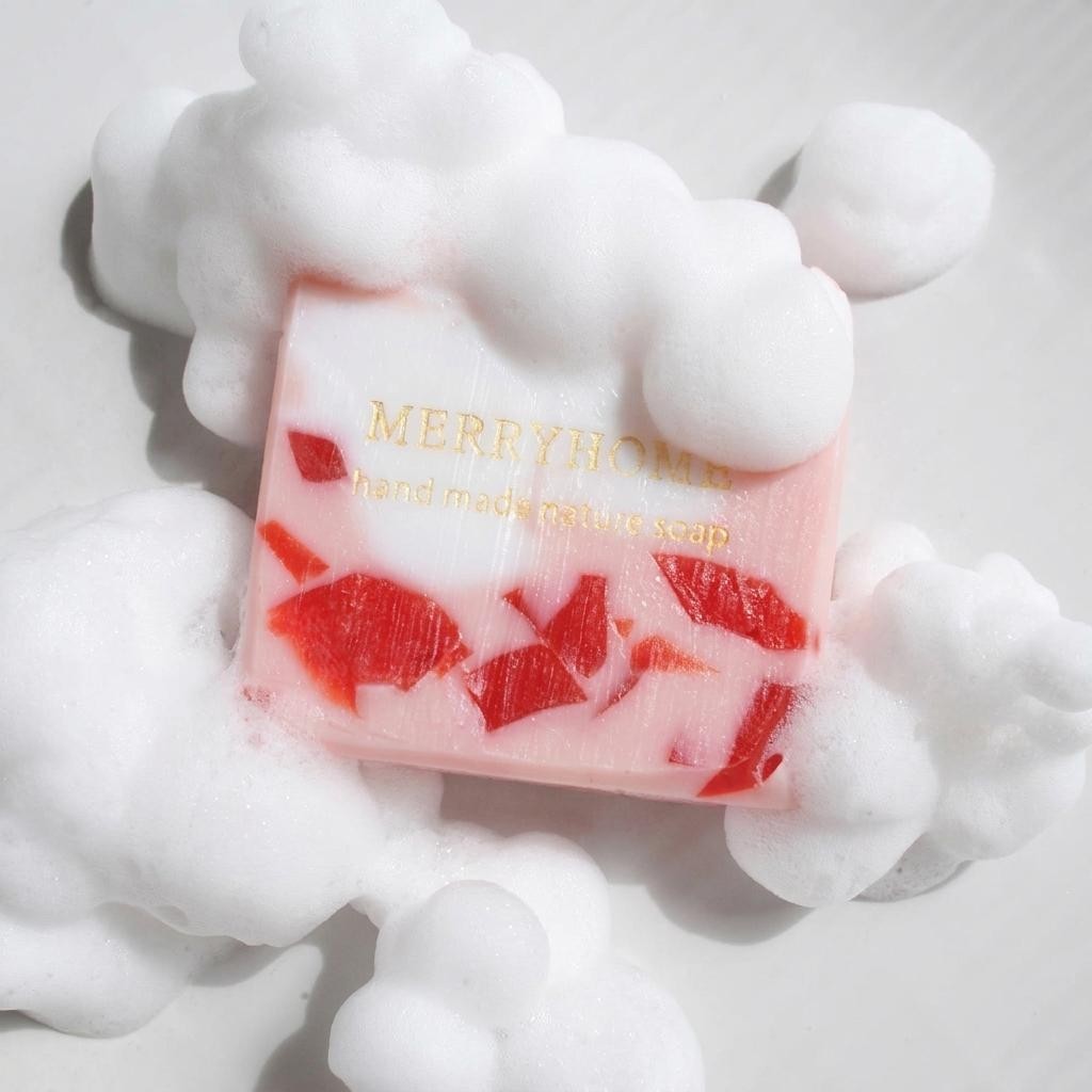 [K Beauty] Merry Home Strawberry Handmade Soap Vitamin C Milia 110g / 3.88 oz