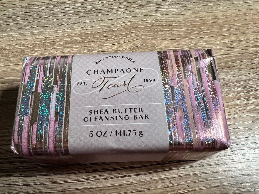 Bath & Body Works CHAMPAGNE TOAST Shea Butter Bar Soap 5 oz