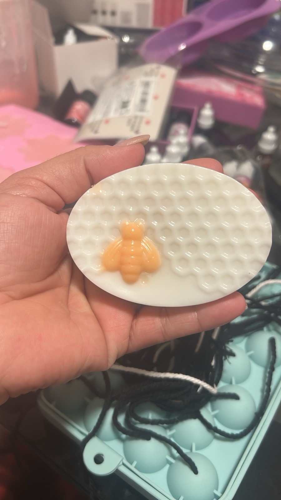 Handmade Body Bar Soap, Bee Pattern Disc, Pink/White/Orange for Body & Hands