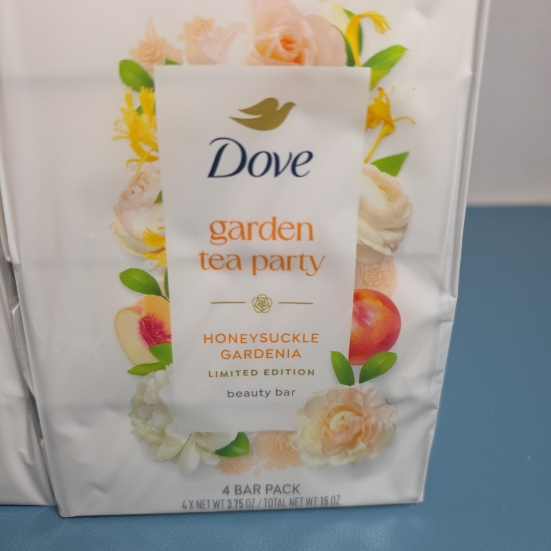 Dove Garden Tea Party Honeysuckle Gardenia Beauty Bar, 4Ct. per Each – 2 Pack