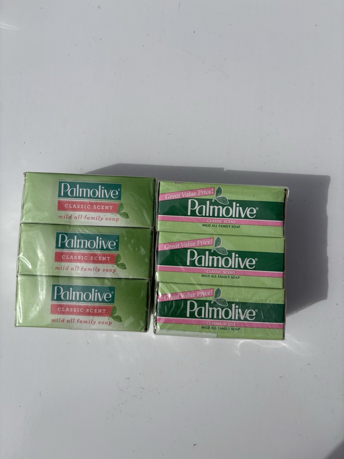 Palmolive Classic Scent Bath Soap, 3.2 oz Bars, 6 Total Bars (2 Packs of 3) USA