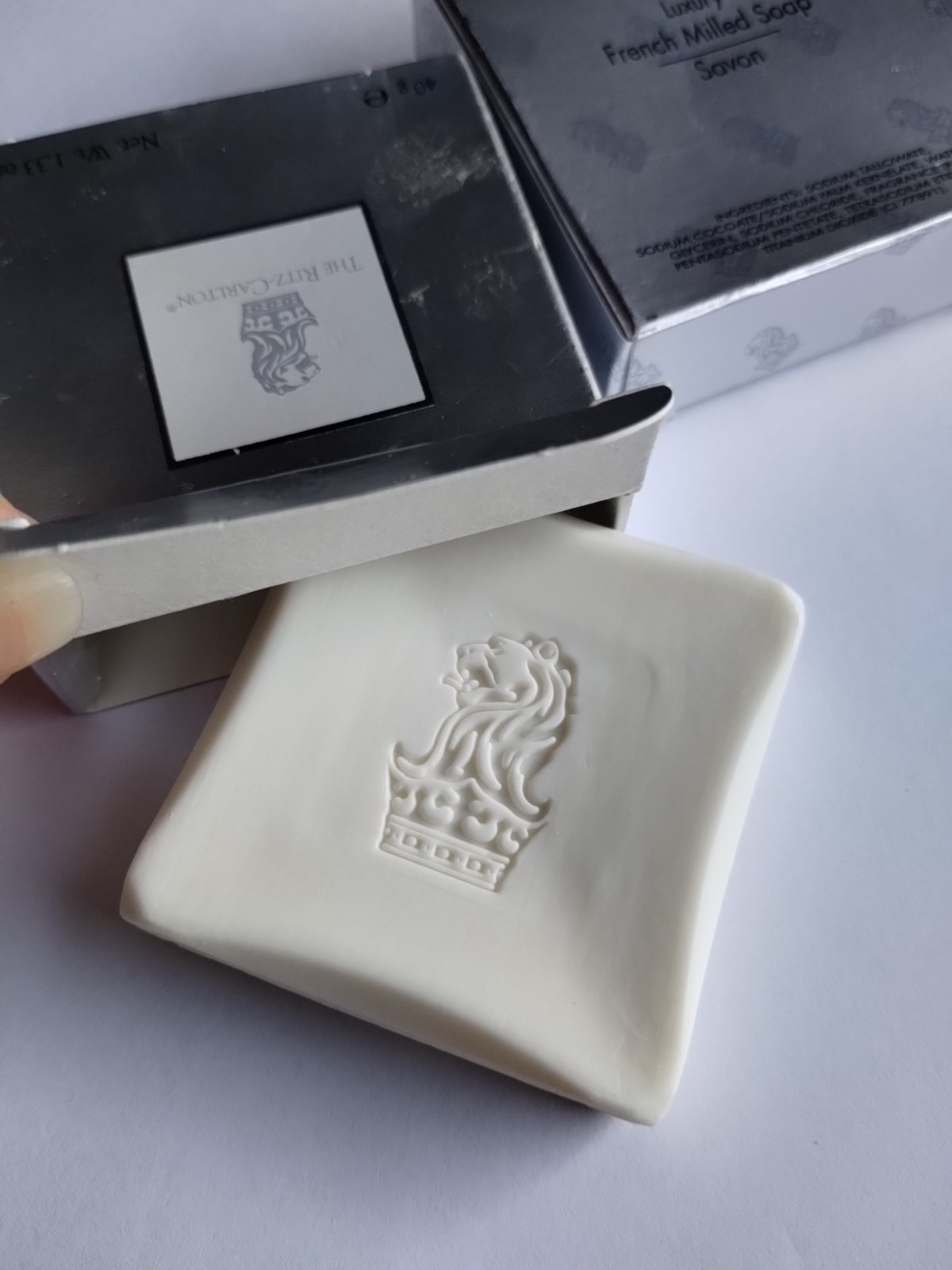 Ritz Carlton Luxury French Milled Travel Soap Bars 40g 1.33 oz LOT OF 2