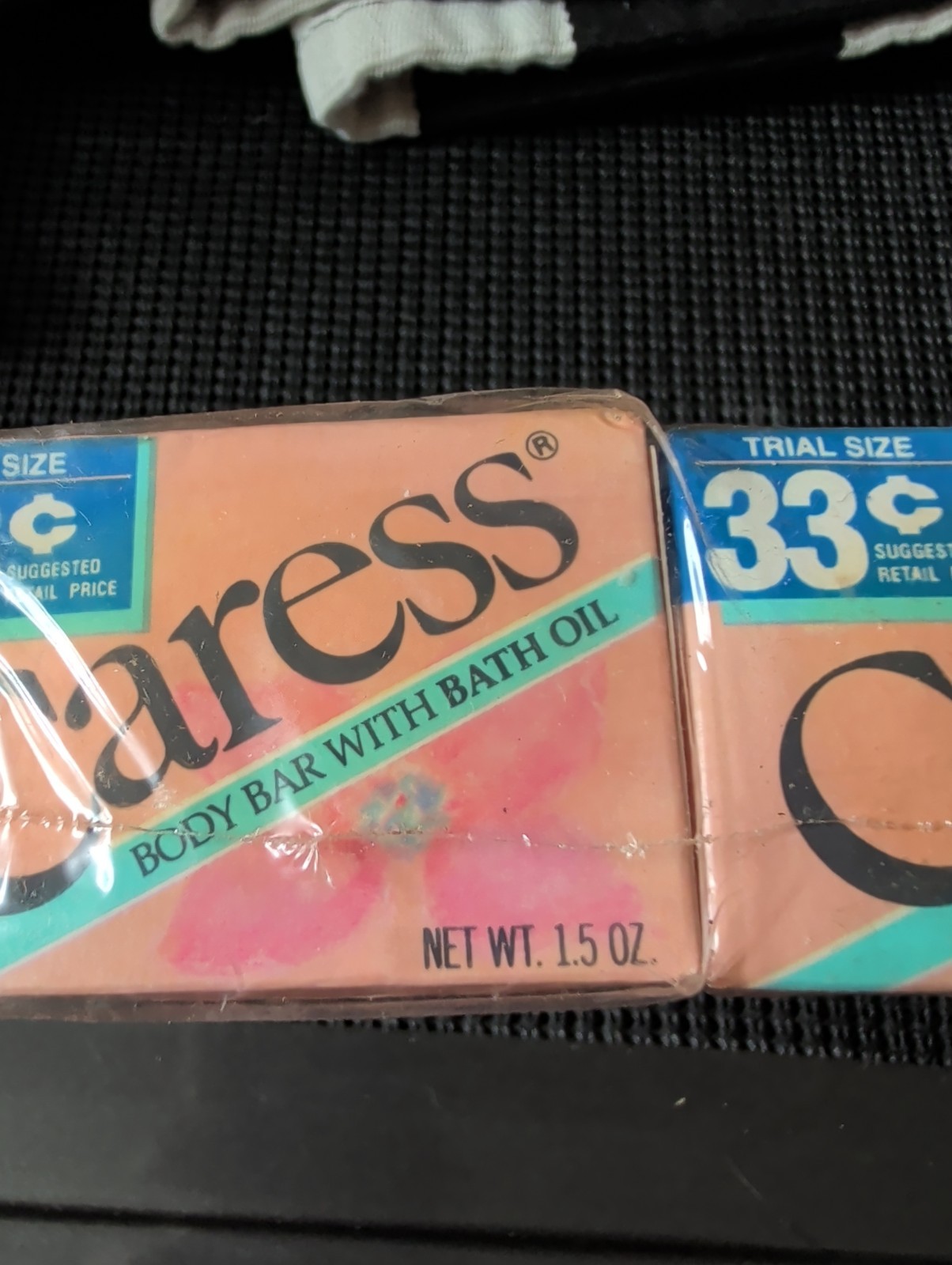 Vintage Caress Peach Moisturizing Body Bar Soap 10 Sample Bars Bath Oil 1.5 Oz