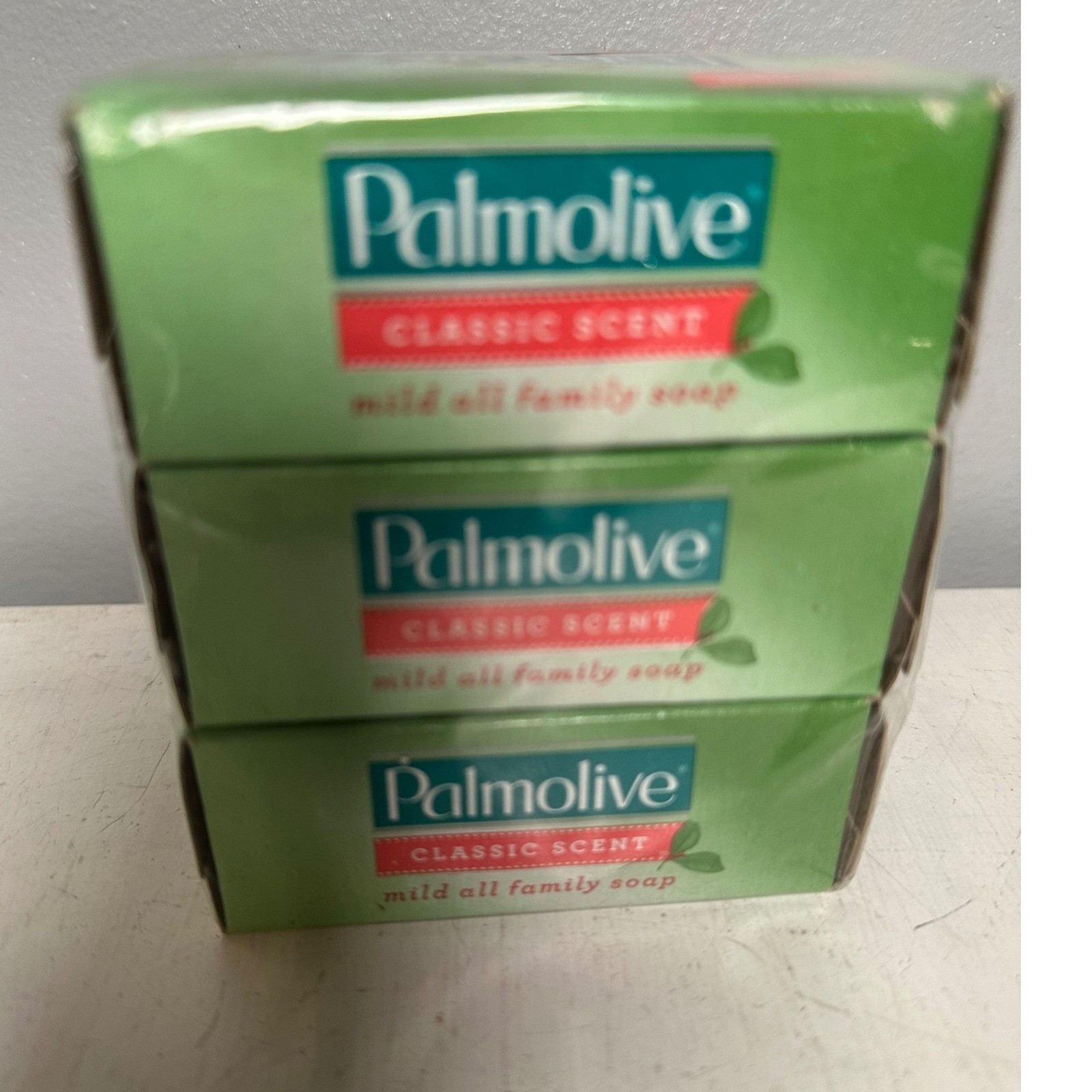 Palmolive Classic Scent Mild All Family Soap 3 Bar Pack 3.2oz Each 9.6oz Total