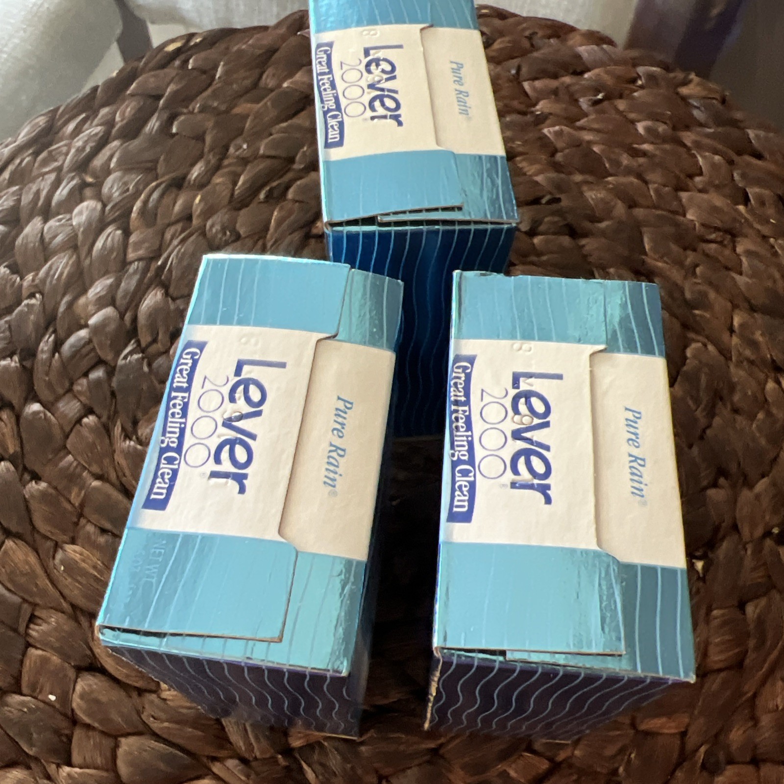 Vintage Lever 2000 Pure Rain Soap Bars 3 Pack – Great Feeling Clean RARE Disc.