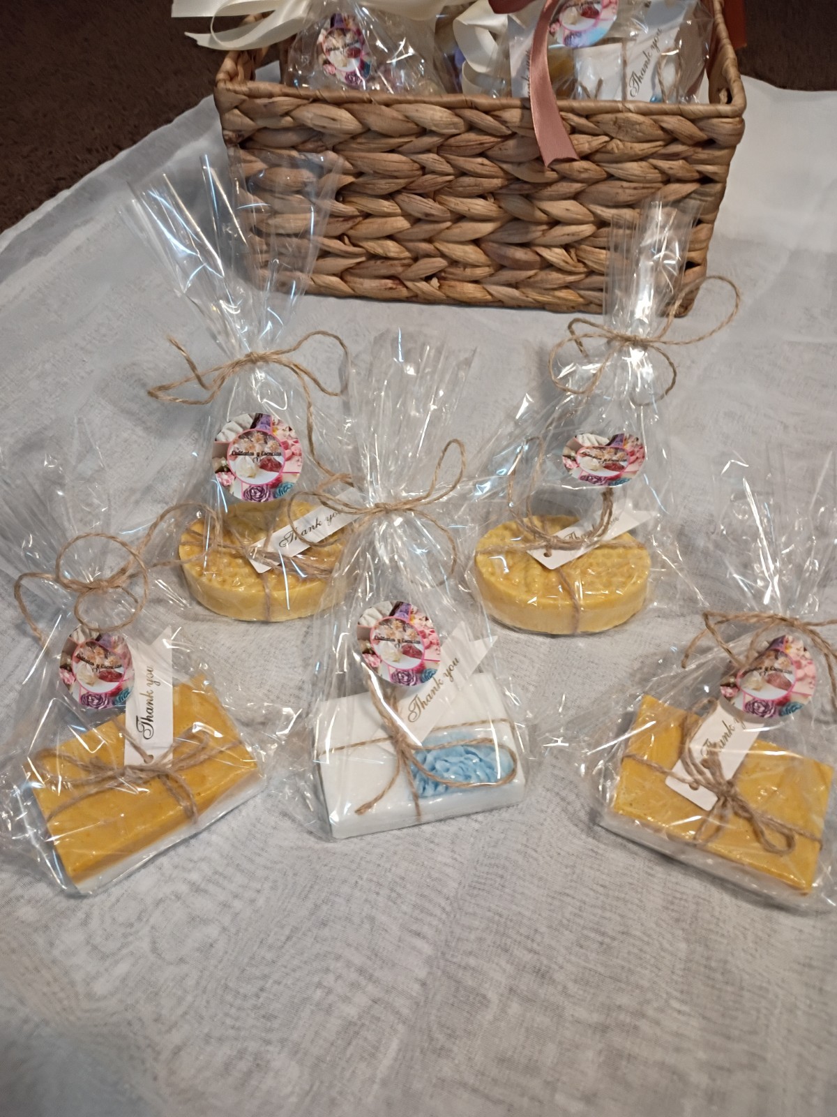 Cuidados y Esencias Handmade Honey Soap Favor Set, Assorted Multipack Bars