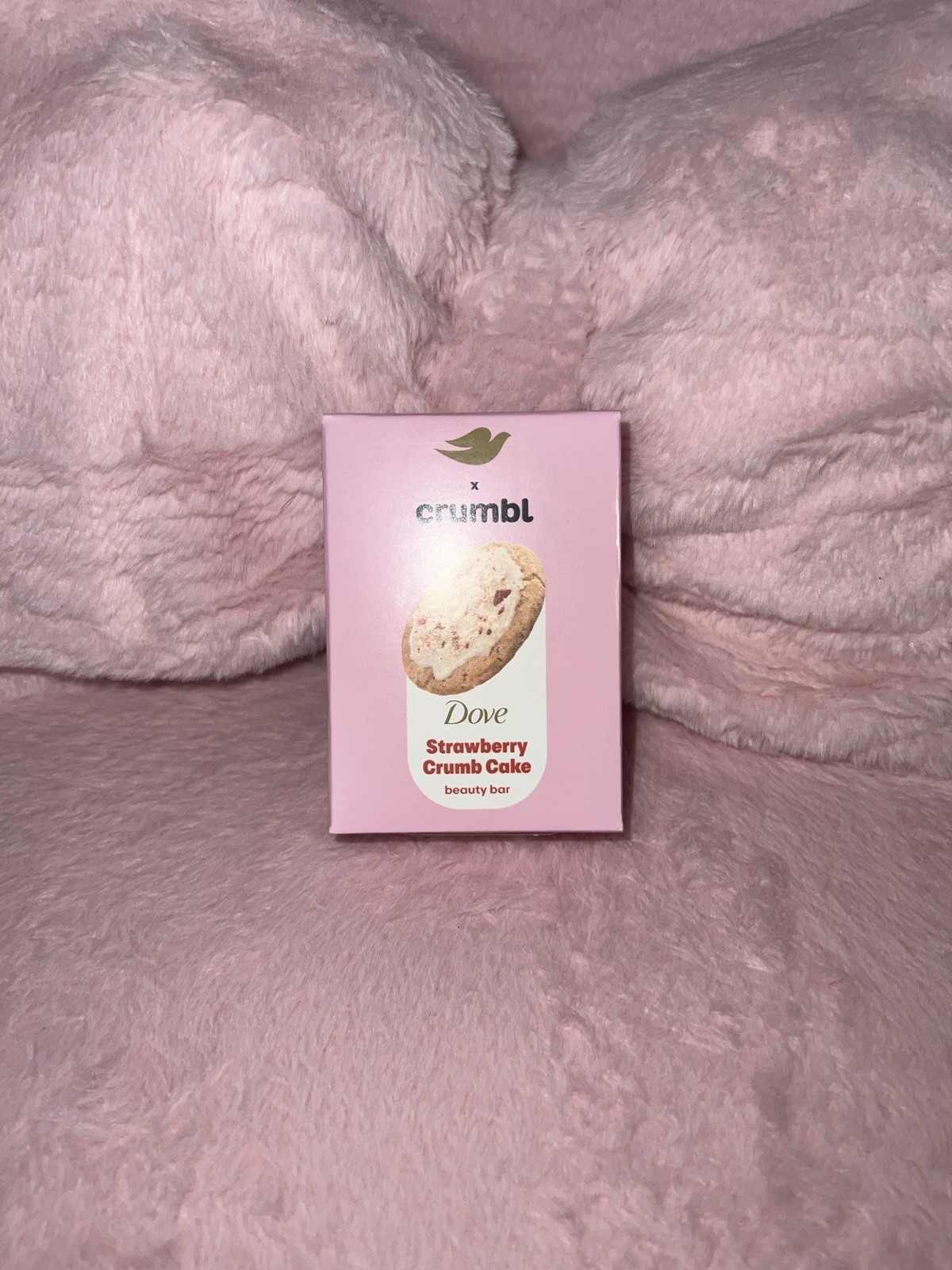 Dove x Crumbl Strawberry Crumb Cake Beauty Bar Soap Limited Edition 3.75 oz New