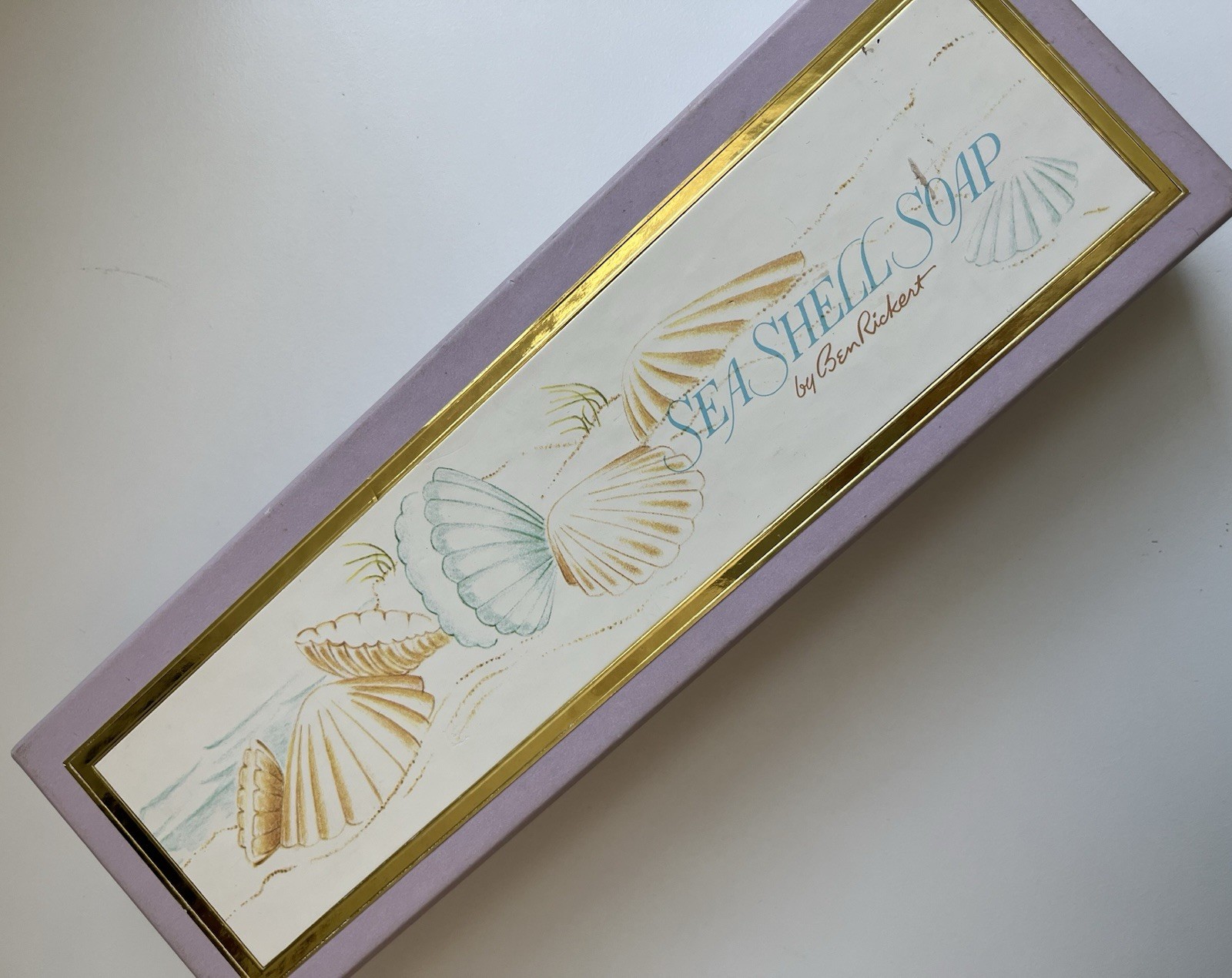 Decorative Sea Shell Soap by Ben Rickert – Vintage – Purple + White Shells 2/3**