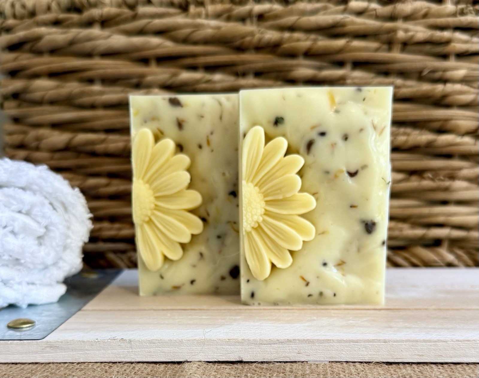 Handmade Goat’s Milk Soap with Raw Organic Honey & Organic Calendula