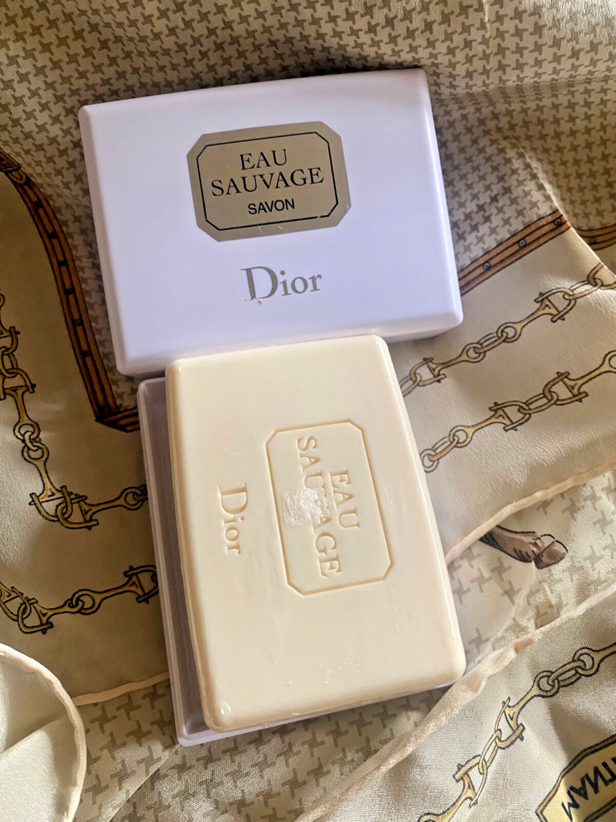 CHRISTIAN DIOR UNISEX EAU SAUVAGE VINTAGE 150G SOAP & CASE