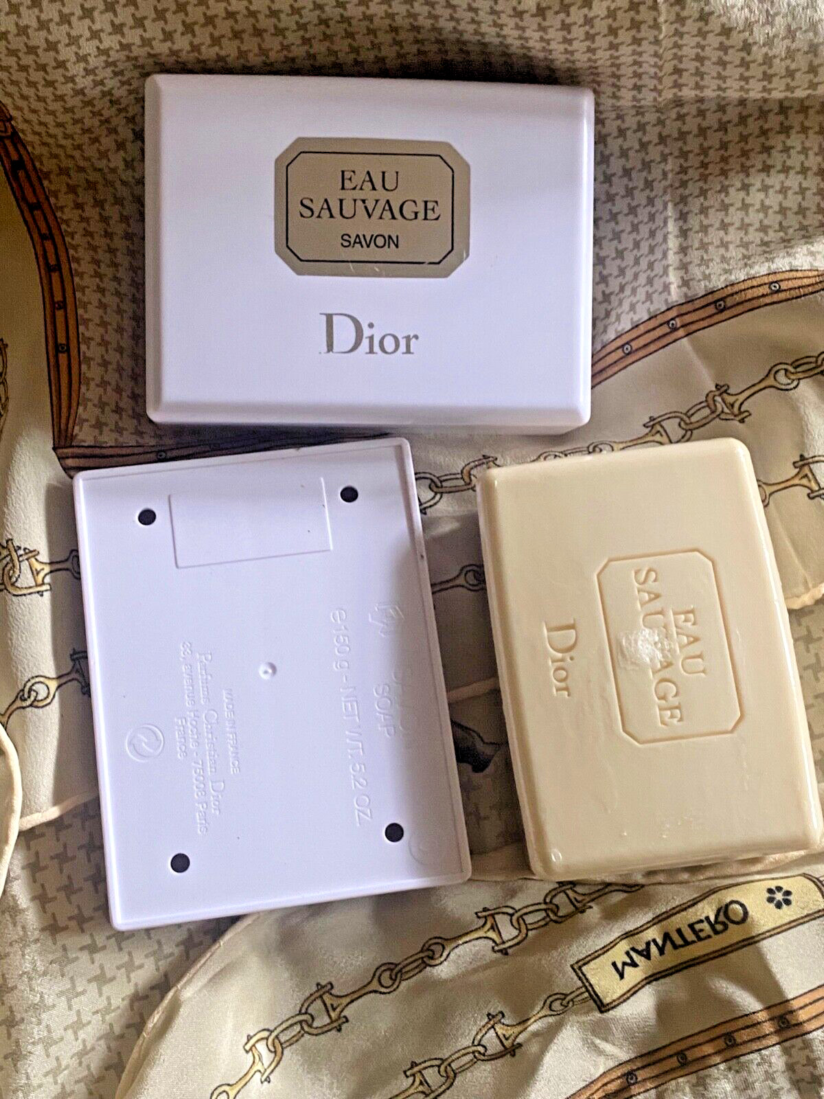 CHRISTIAN DIOR UNISEX EAU SAUVAGE VINTAGE 150G SOAP & CASE