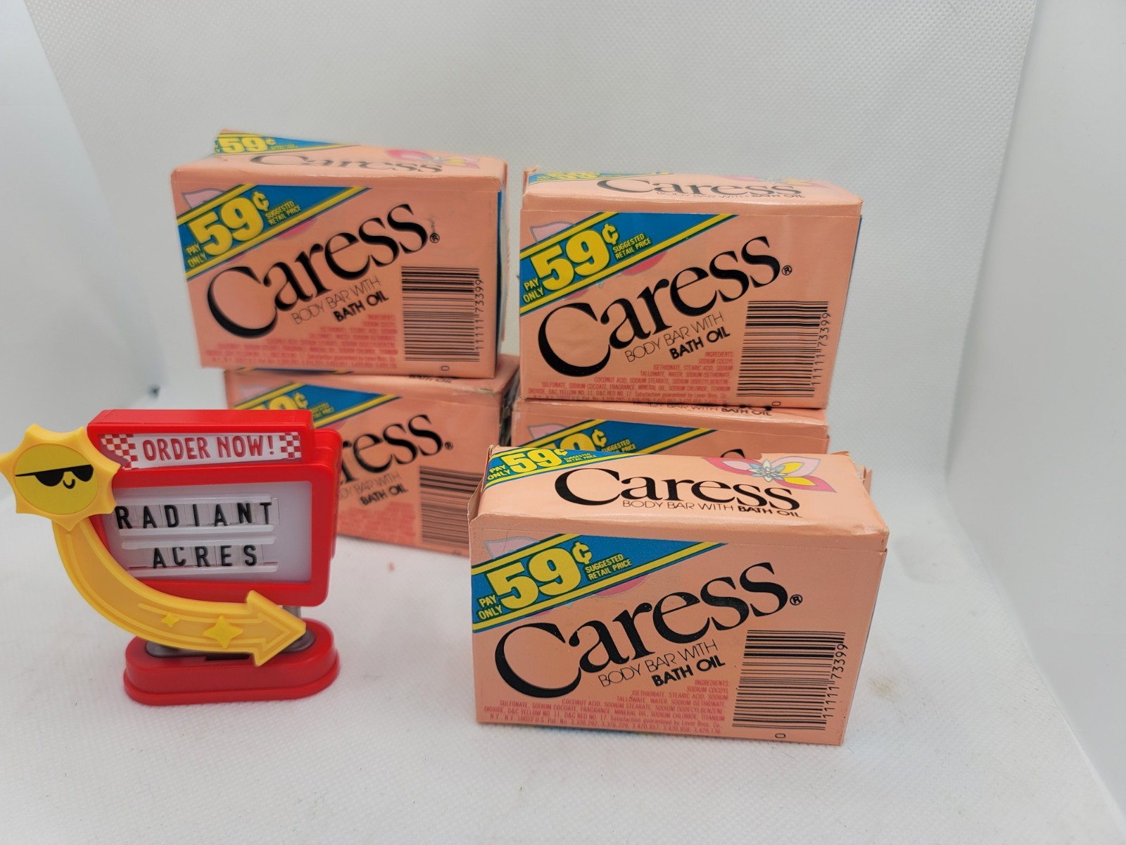Vintage Caress 5 Bars with Bath Oil 3.5 Oz New Peach Soap Sealed In Box 1980s