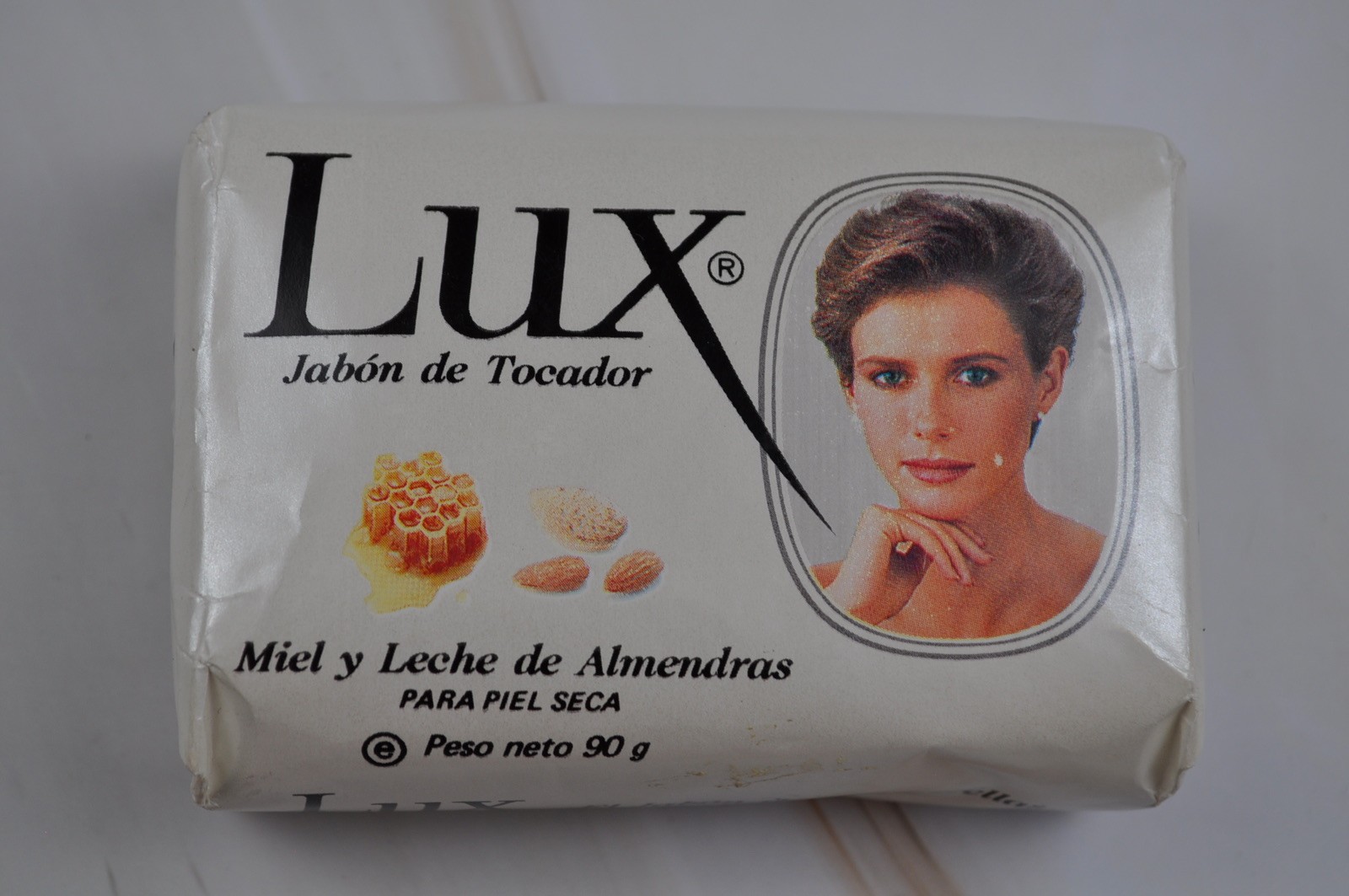 Vintage Lux Bar of Soap Honey Almond