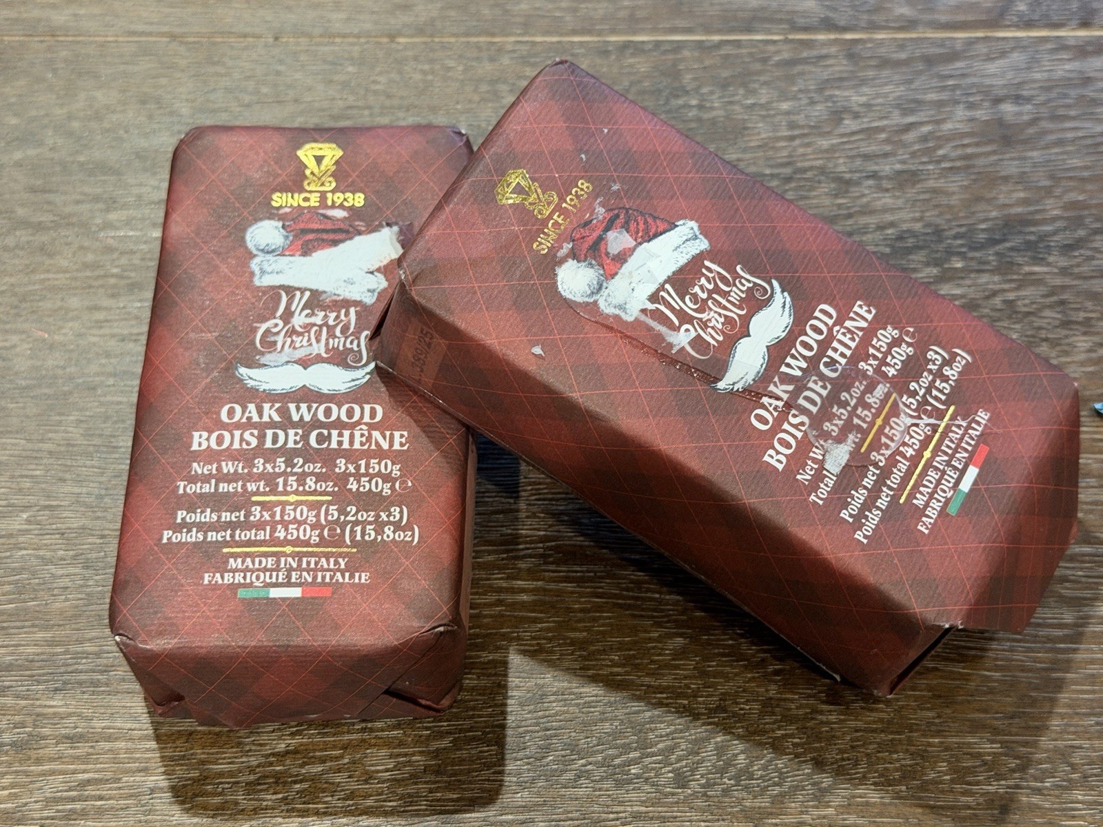 OAKWOOD BOIS DE CHENE XMAS 5.3 OZ EACH SOAP BARS LOT 2 ITALY MENS NEW