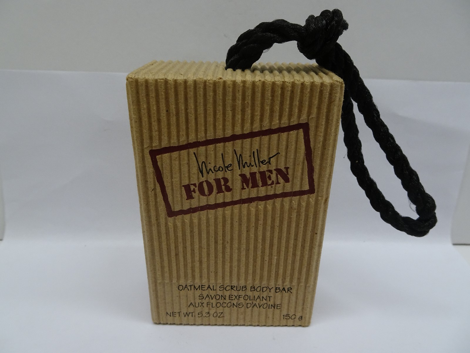 Nicole Miller oatmeal scrub body Soap on a Rope For Men 5.3 oz. New boxed
