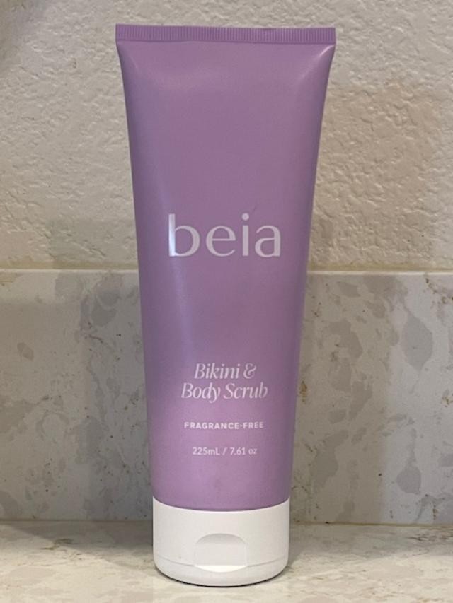 NEW BEIA BIKINI & BODY SCRUB FRGRANCE FREE 7.61 OZ. GLYCOLIC ACID GREEN TEA