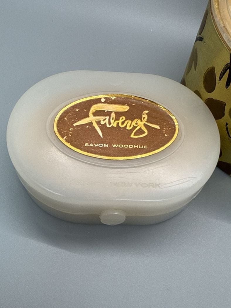 NOS Faberge Woodhue Bath Powder & Savon Woodhue Soap in Case Set 60’s MCM Vtg