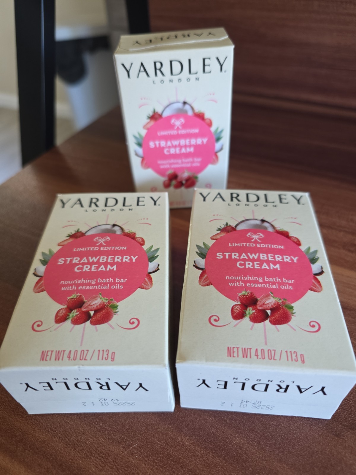 Yardley London Ltd. Edition Strawberry Cream 3 Pack Nourishing Bath Bars 4.0 oz