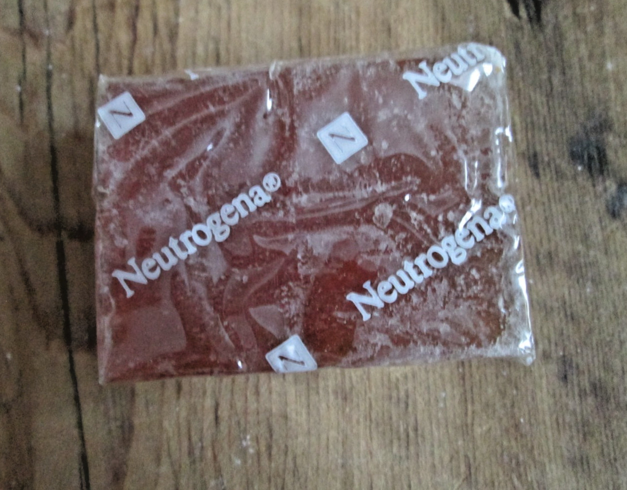 Vintage Bar Neutrogena Glycerin Soap Travel Hotel Size Small Red