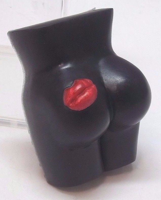 Black Beauty, our bootilicious soap is a perfect “Kiss on the Cheek” butt