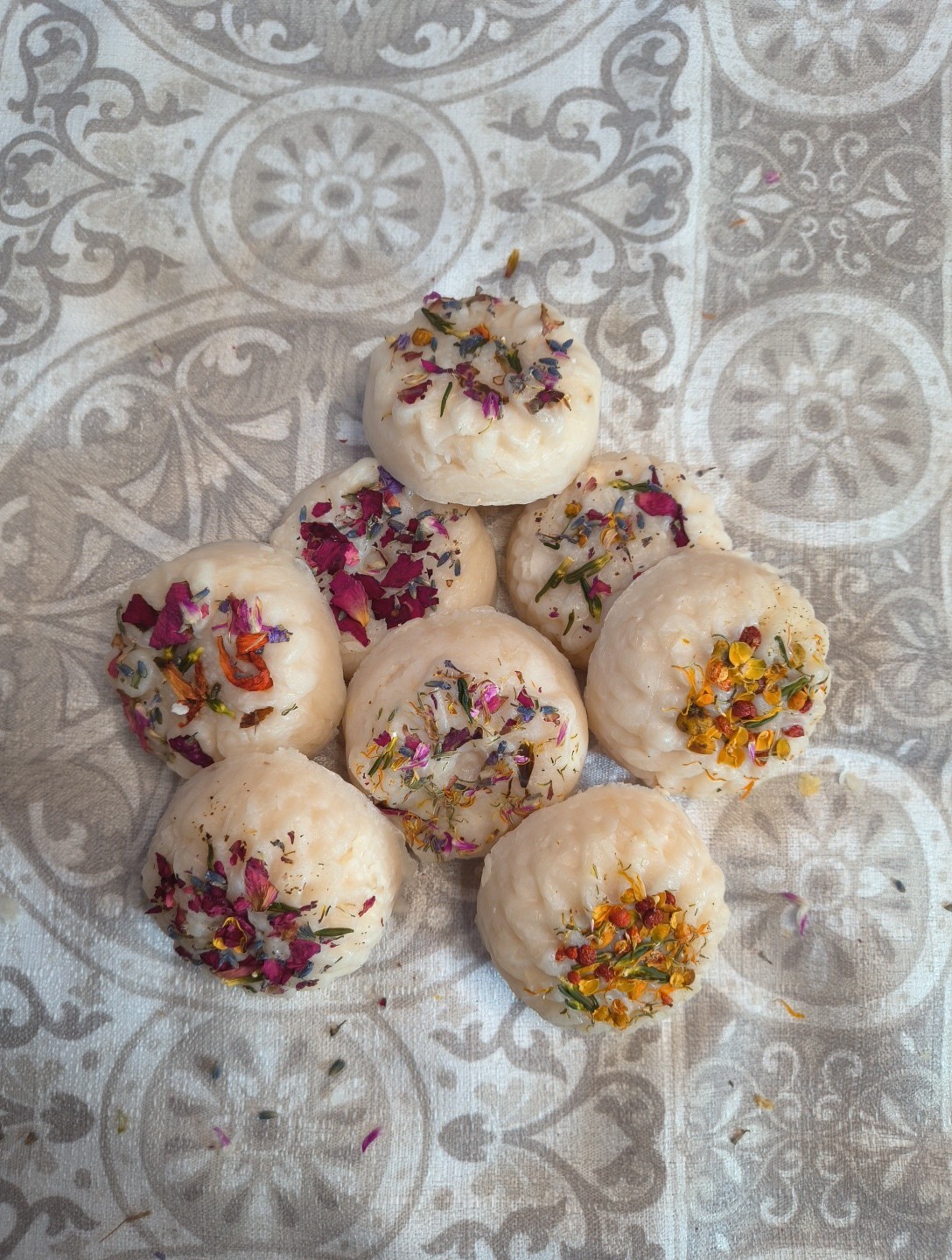 African Violet Shea Butter Flower Shaped Soap,Includes 4 Bars, Approx. 1.5 Oz