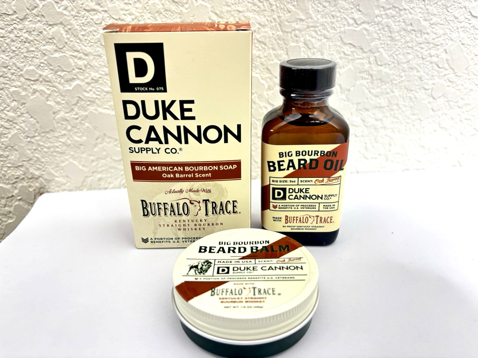 Duke Cannon Beard Kit Big American Bourbon Soap Balm Oil Set Buffalo Trace Bag