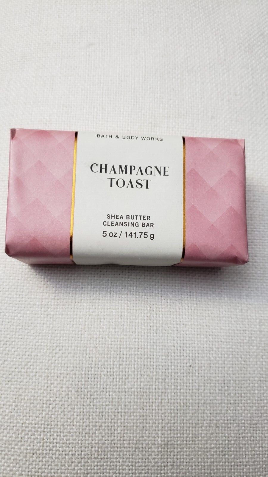 BATH & BODY WORKS SHEA BUTTER CLEANSING BAR CHAMPAGNE TOAST 5 OZ / 141.75 g.