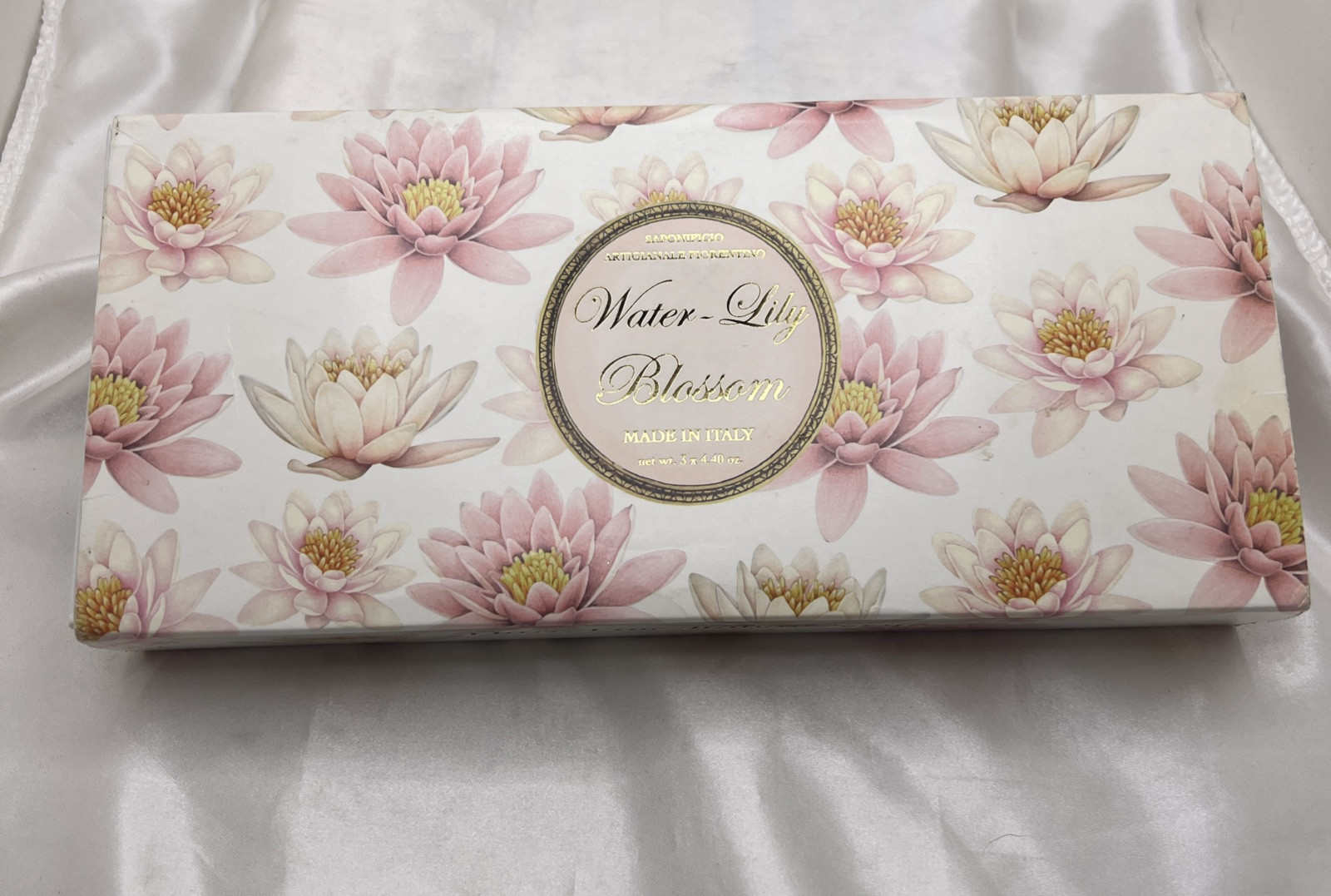 Saponificio Artigianale Fiorentino Soap Water Lily Blossom 3x 4.40oz Italy