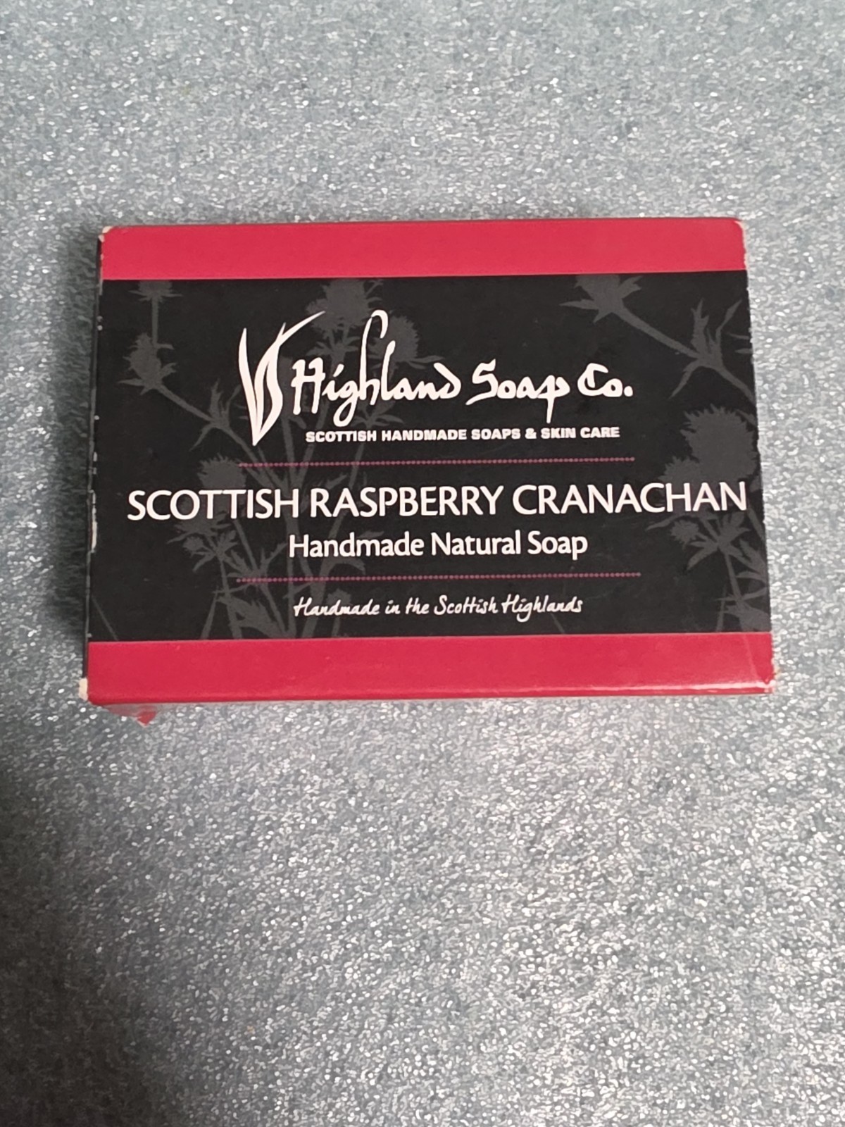 SCOTTISH RASPBERRY CRANACHAN HAND MADE NATURAL SOAP 190G.