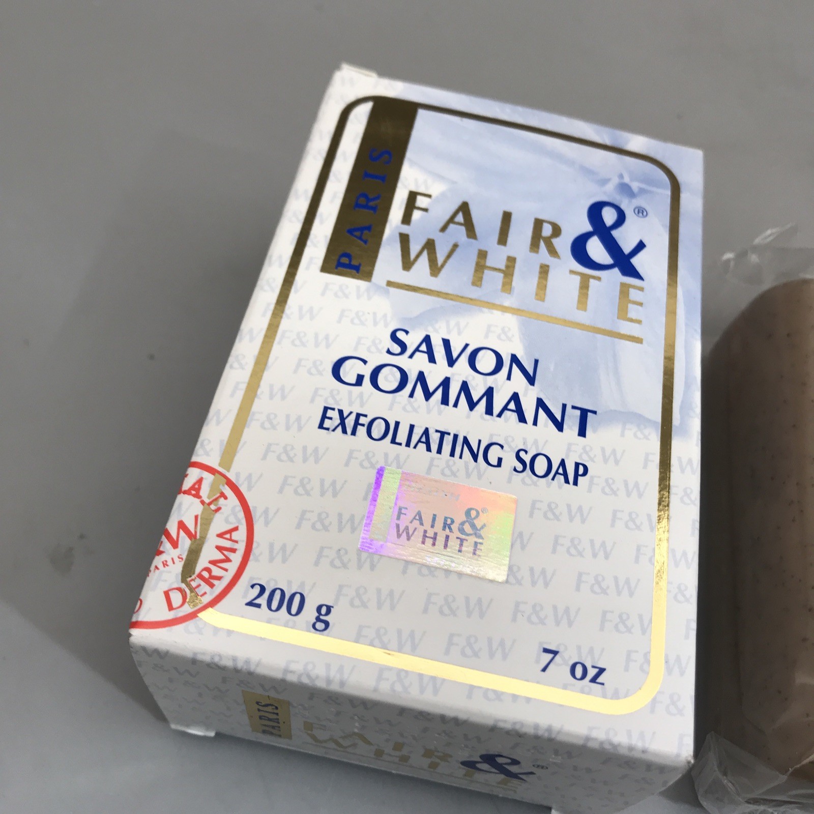 Fair and White Savon Gommant Exfoliating Skin Soap – 7oz Brand New